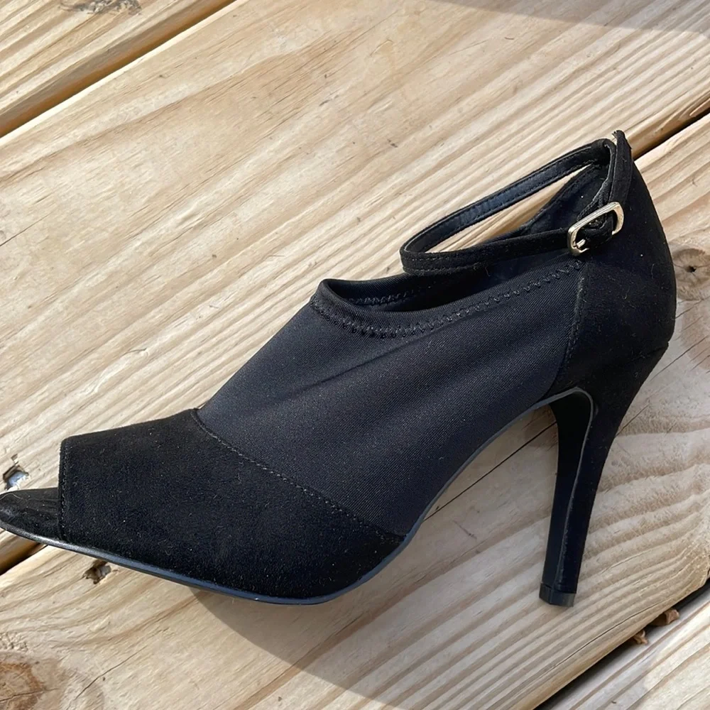 Penny Loves Kenny Freestyle Black Peep Toe Ankle Strap Heels Women’s Size 6